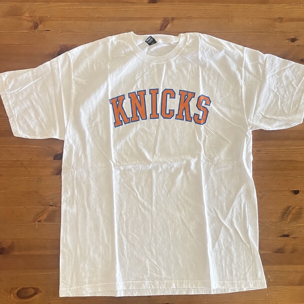 Knicks Graphic Shirt